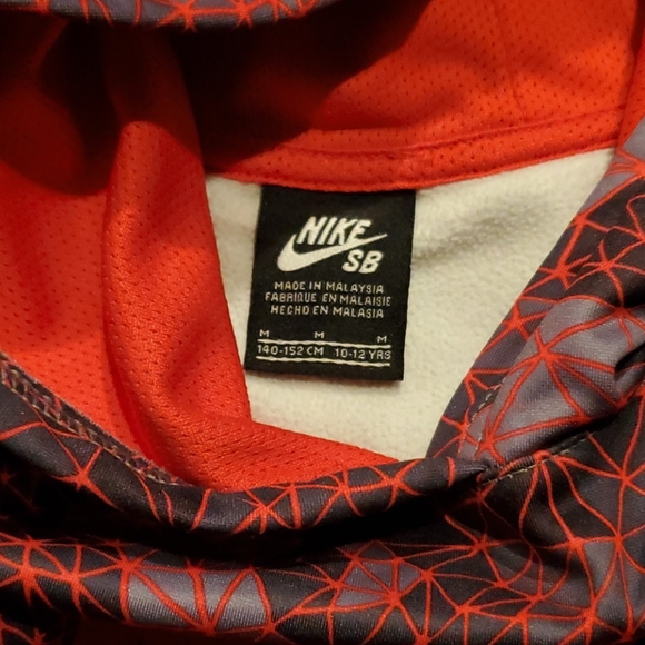 Boys Nike Hoodie Medium - Picture 3 of 3